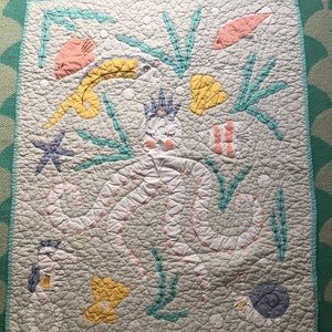 Land of Nod ‘Marine Queen’ Crib/Toddler Bed Quilt